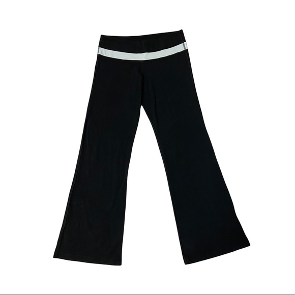 lululemon athletica Pants - SOLD! LULULEMON Women’s Black Flare Yoga Pants Size 6